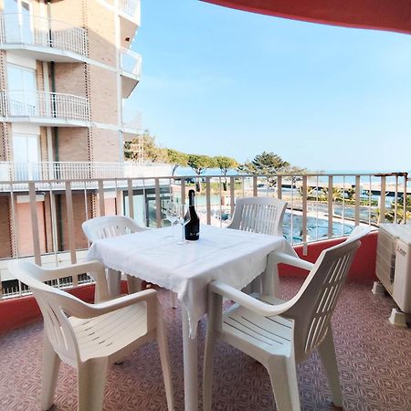 Apartament Apollo Fronte Mare Lido di Jesolo Zewnętrze zdjęcie